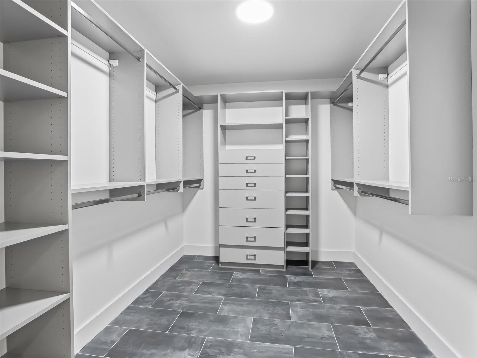 COUNTRYSIDE FARMS - Residential