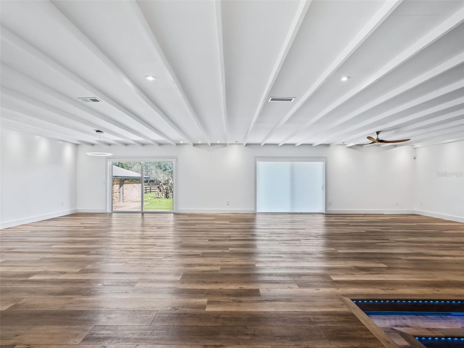 COUNTRYSIDE FARMS - Residential