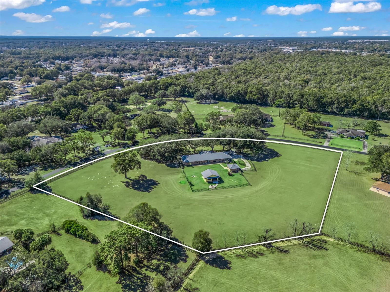 COUNTRYSIDE FARMS - Residential