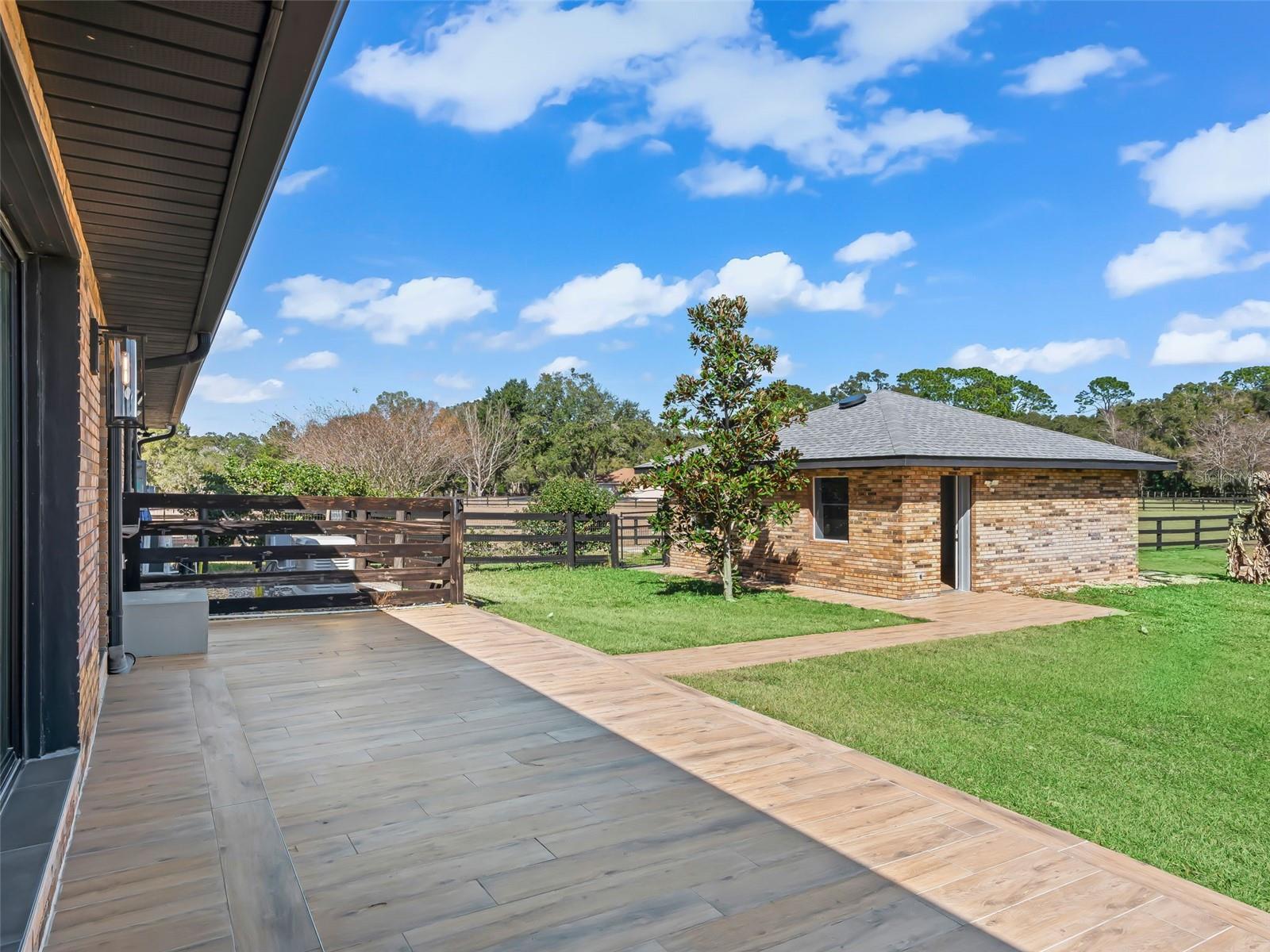 COUNTRYSIDE FARMS - Residential