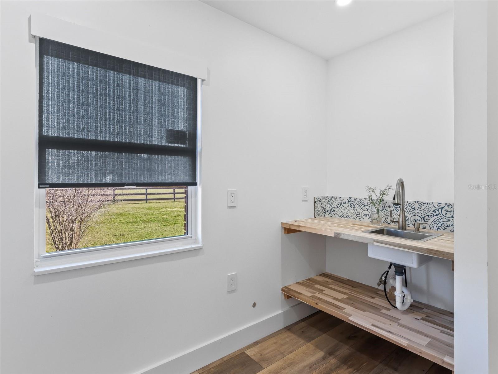 COUNTRYSIDE FARMS - Residential