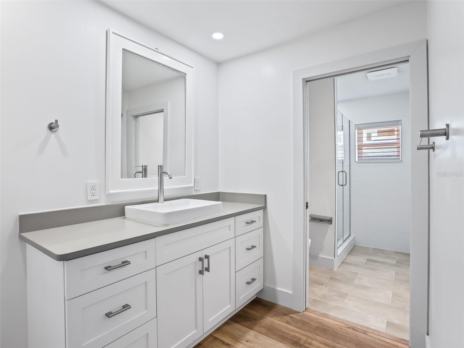 COUNTRYSIDE FARMS - Residential