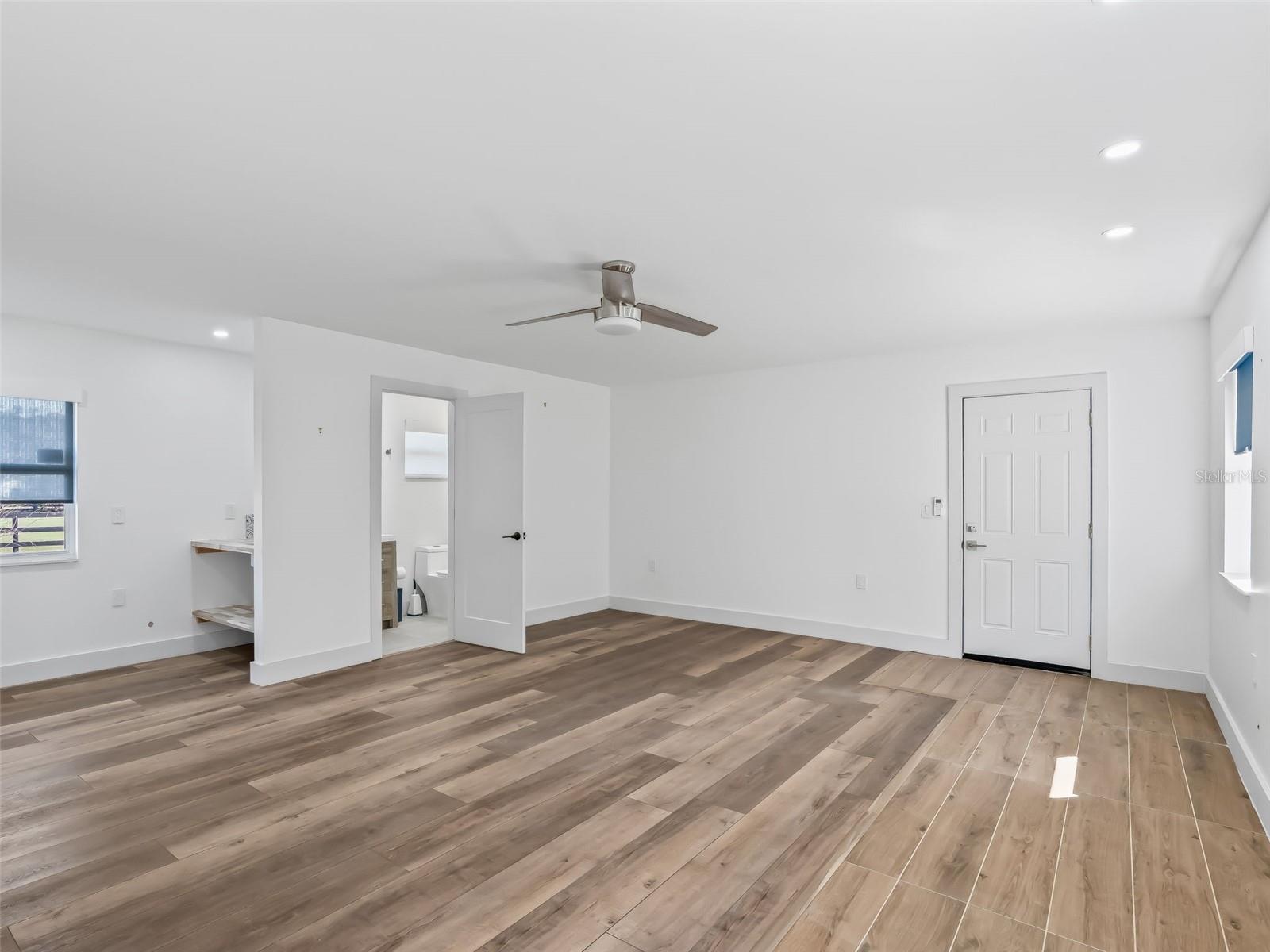 COUNTRYSIDE FARMS - Residential