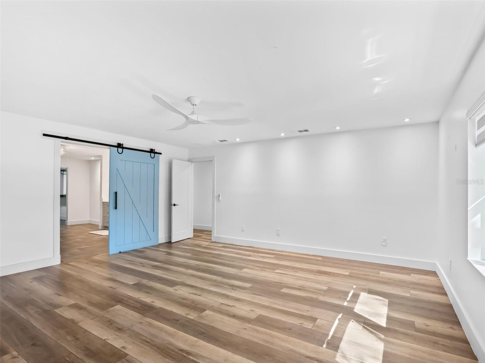 COUNTRYSIDE FARMS - Residential