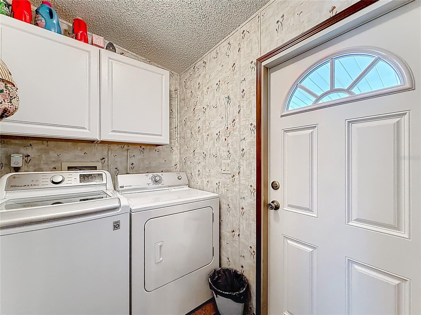 TAVARES LAKE FRANCES ESTATES - Residential