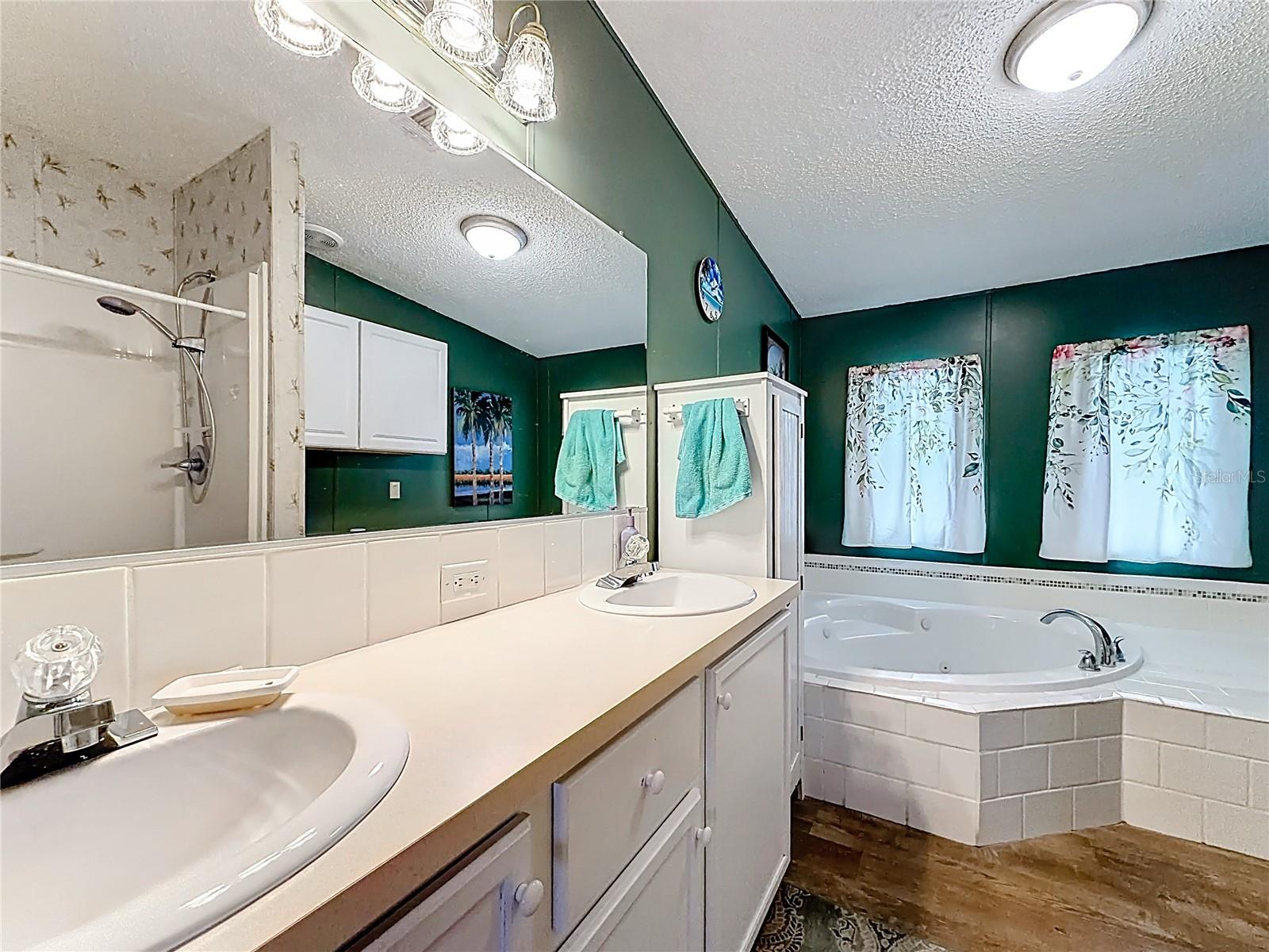 TAVARES LAKE FRANCES ESTATES - Residential