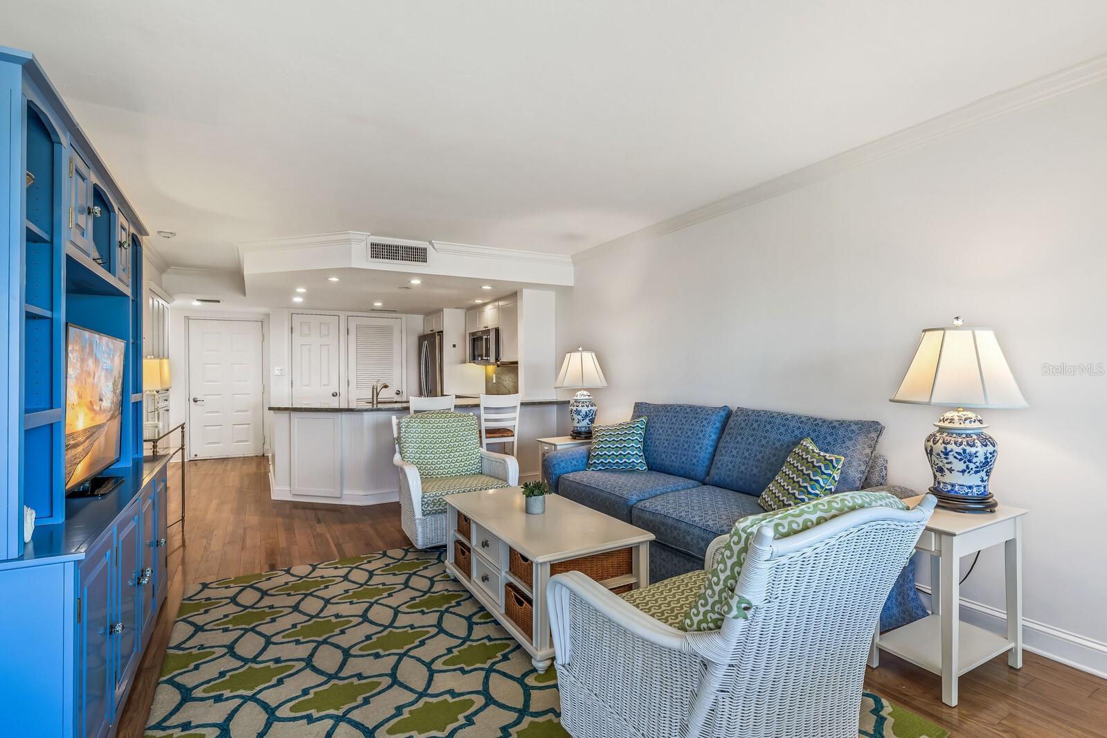 BEACH CHALET BLD G - Residential