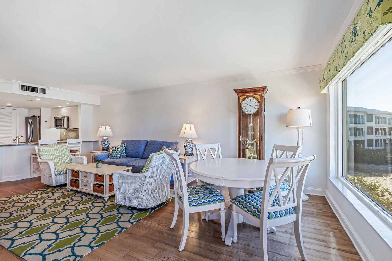 BEACH CHALET BLD G - Residential