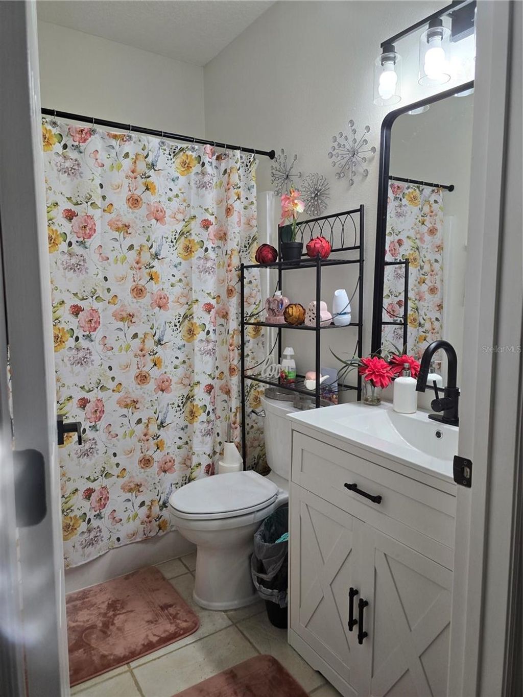 Photo of 330 Graystone Boulevard, Davenport, FL 33837 (MLS # O6396162)