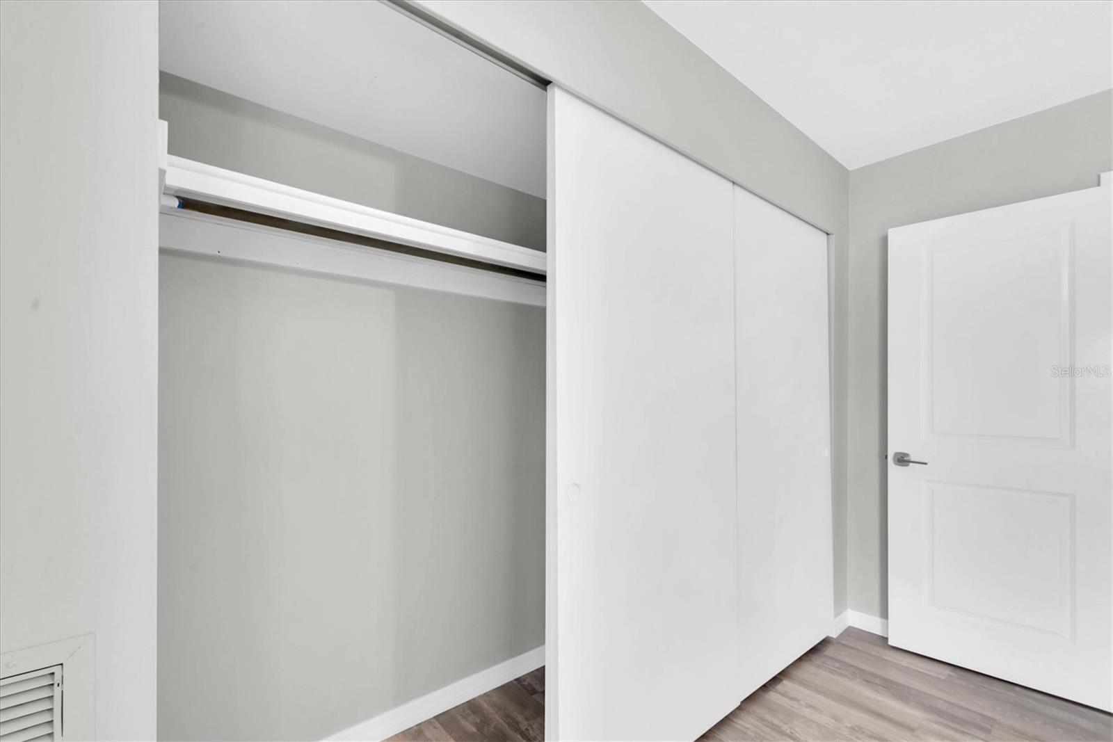 ON TOP OF THE WORLD - Residential