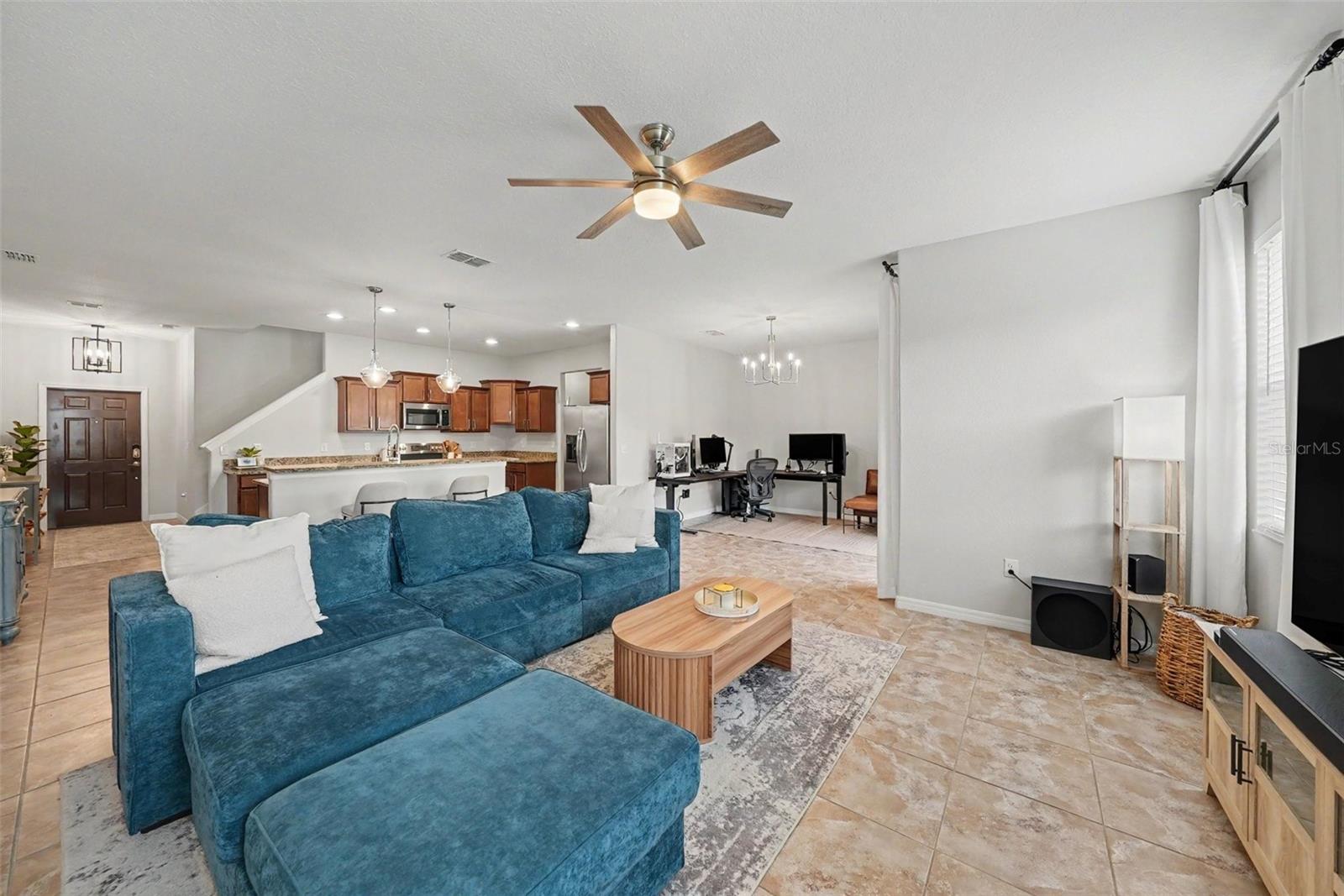8604 FIDDLELEAF COURT