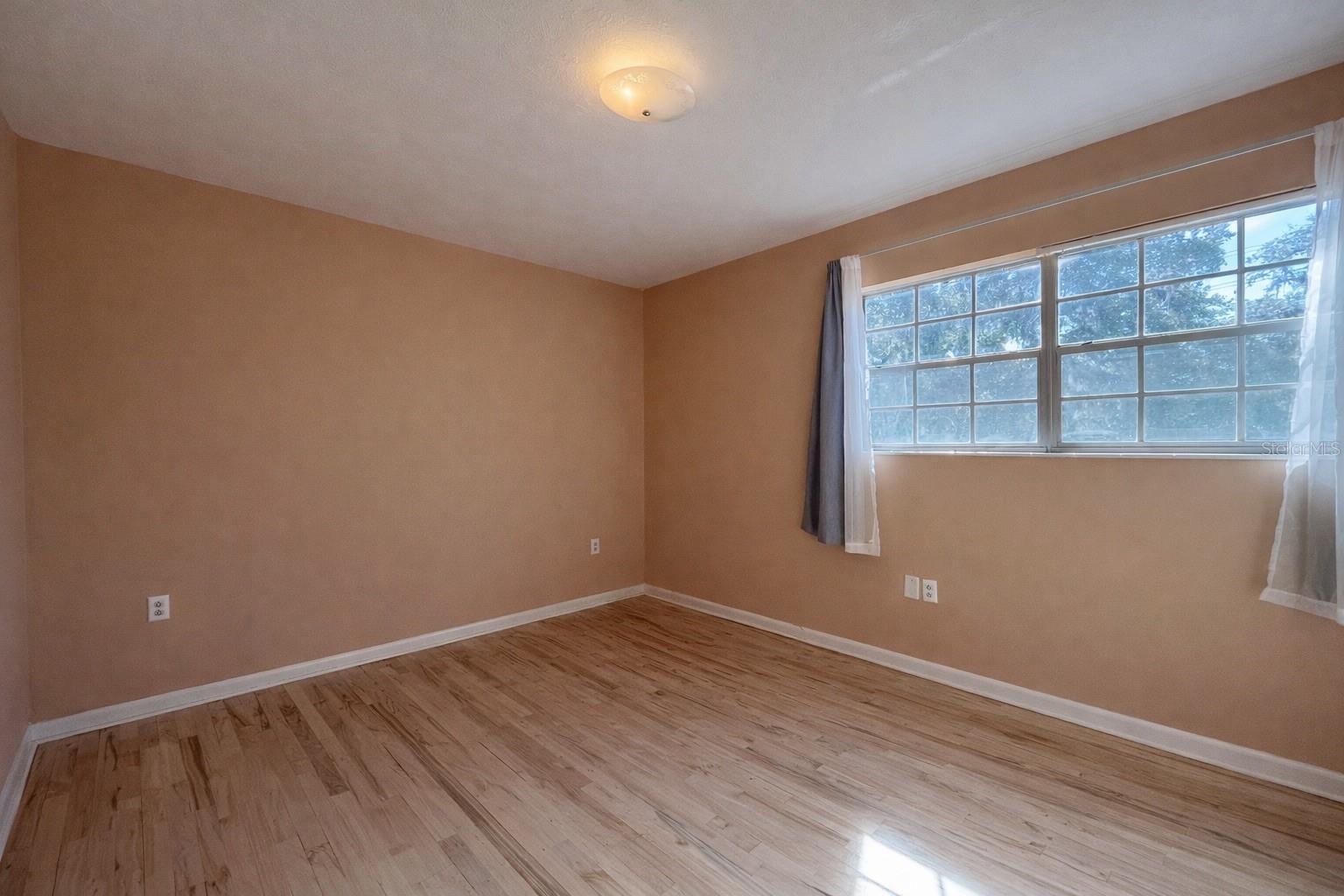 NO SUBDIVISION - Residential