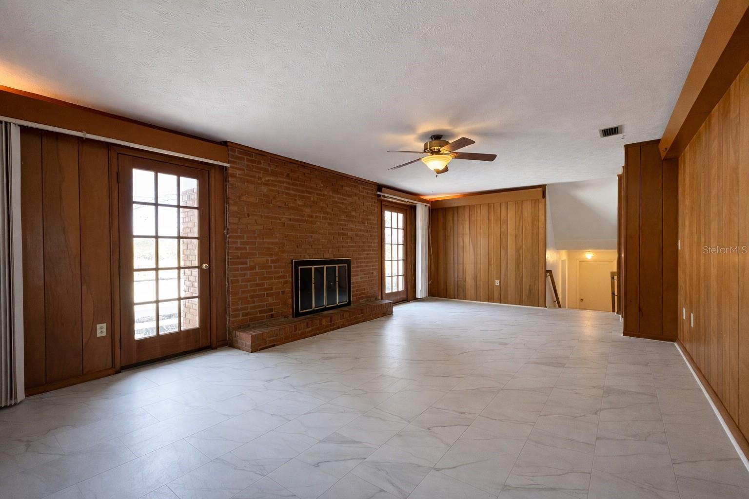 NO SUBDIVISION - Residential