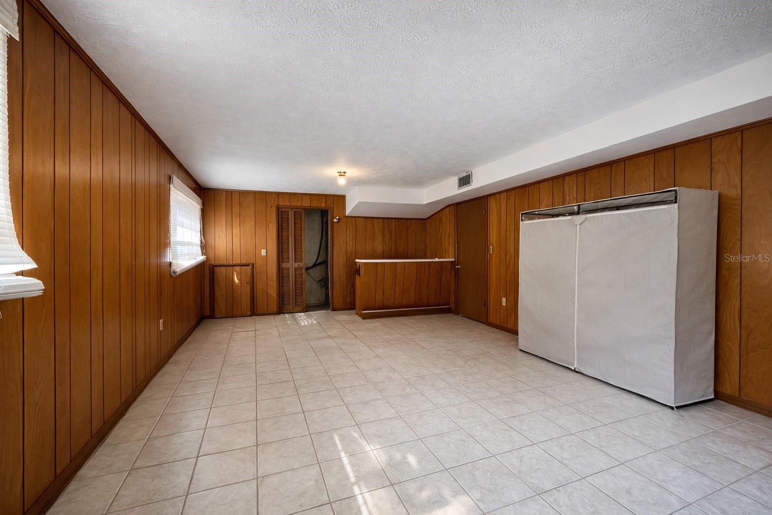 NO SUBDIVISION - Residential