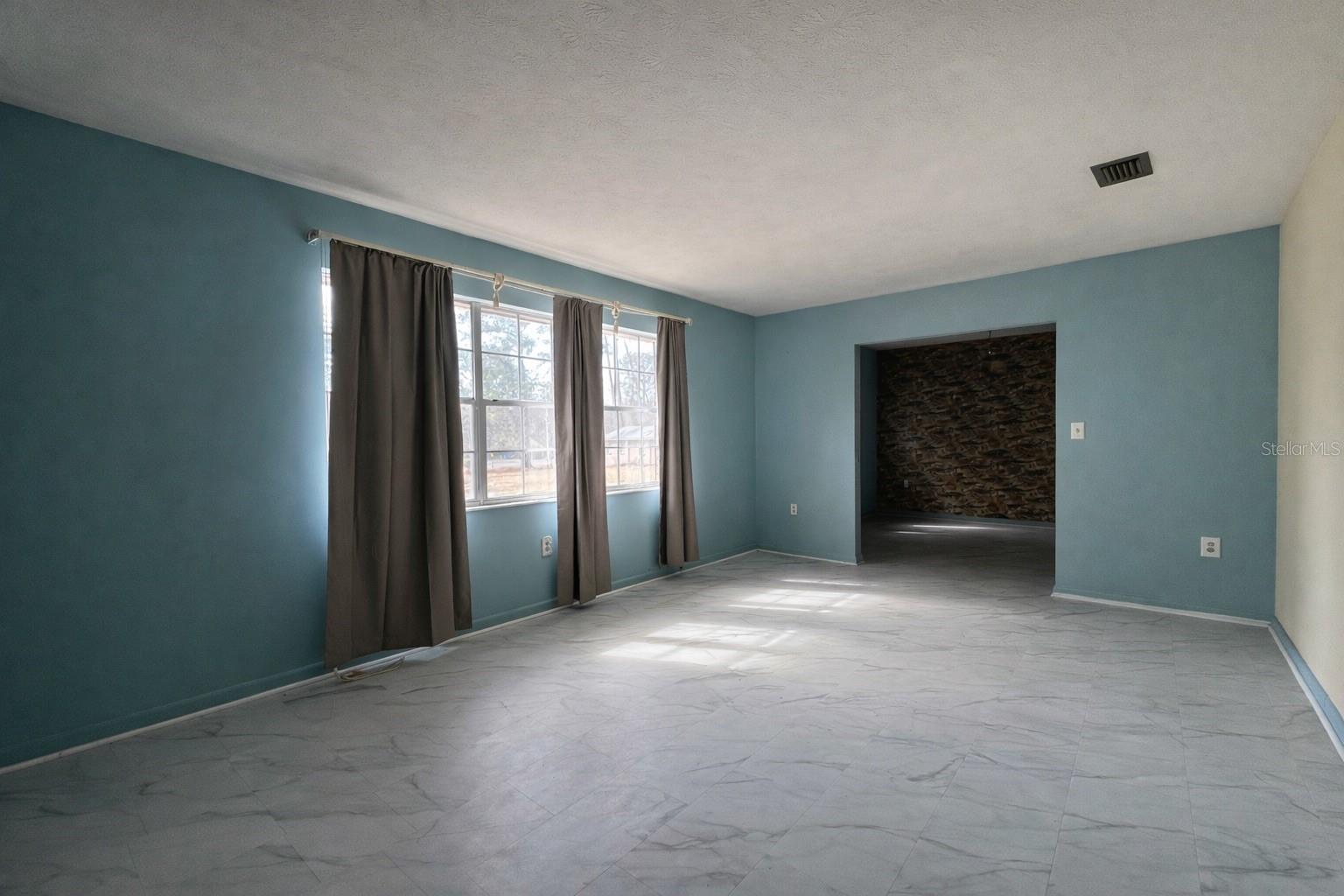 NO SUBDIVISION - Residential