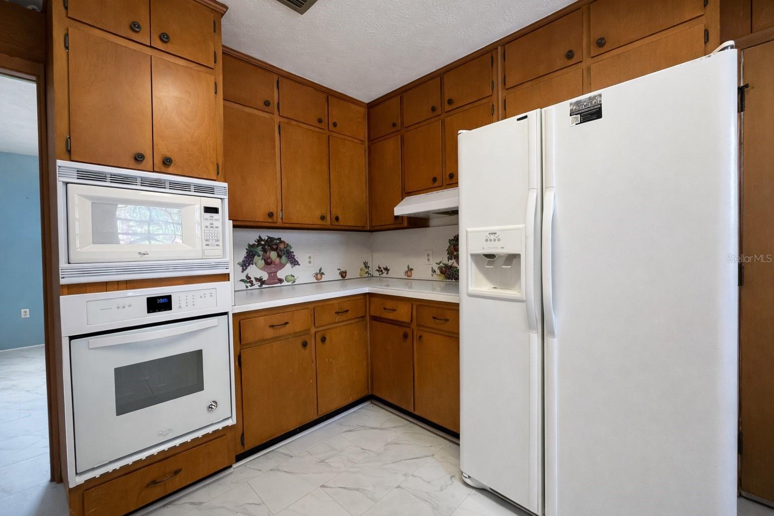 NO SUBDIVISION - Residential