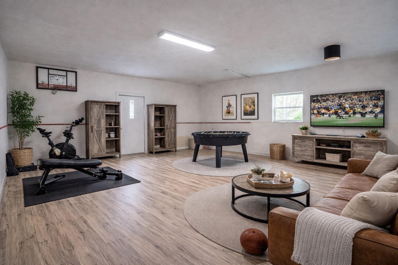 NO SUBDIVISION - Residential