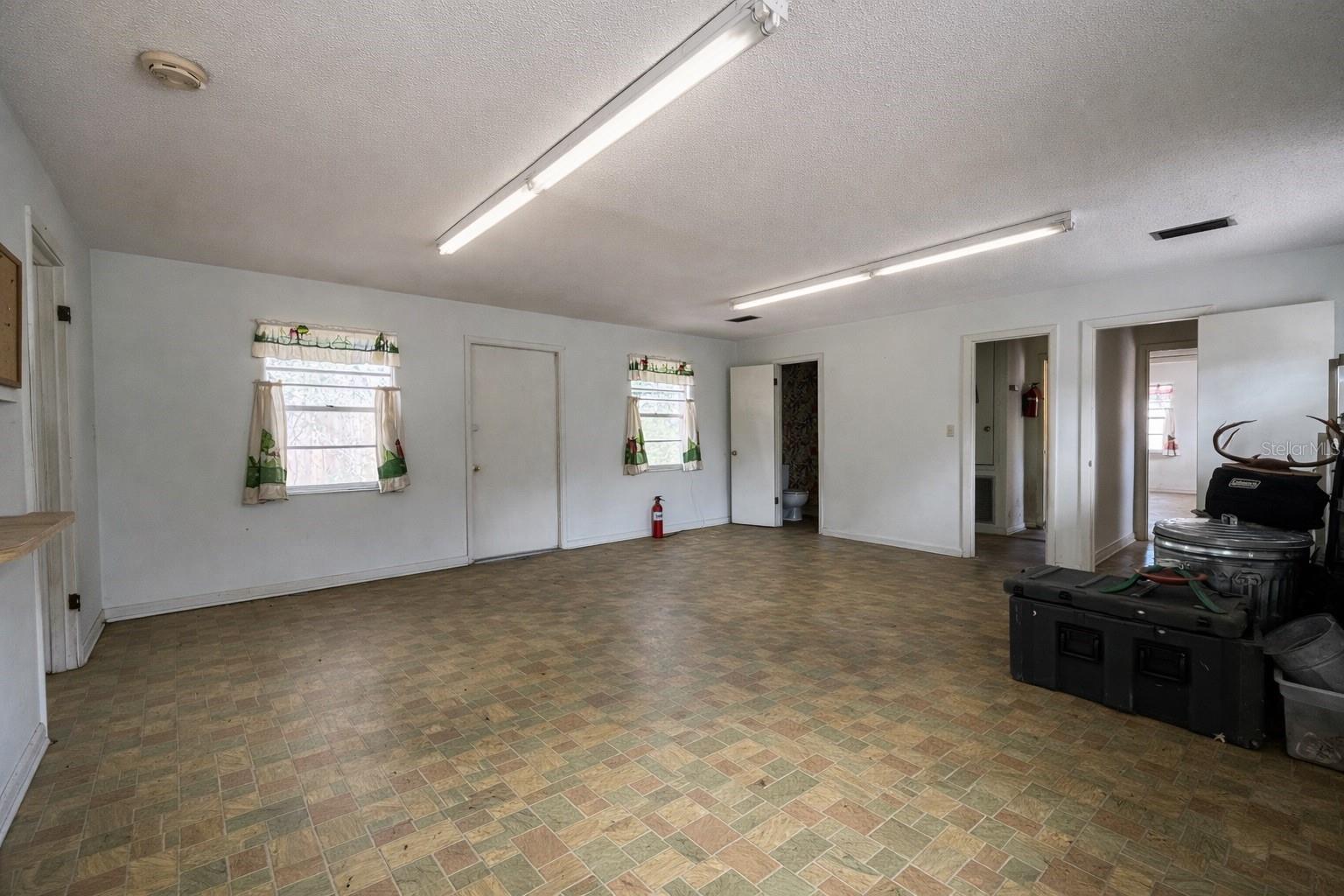 NO SUBDIVISION - Residential