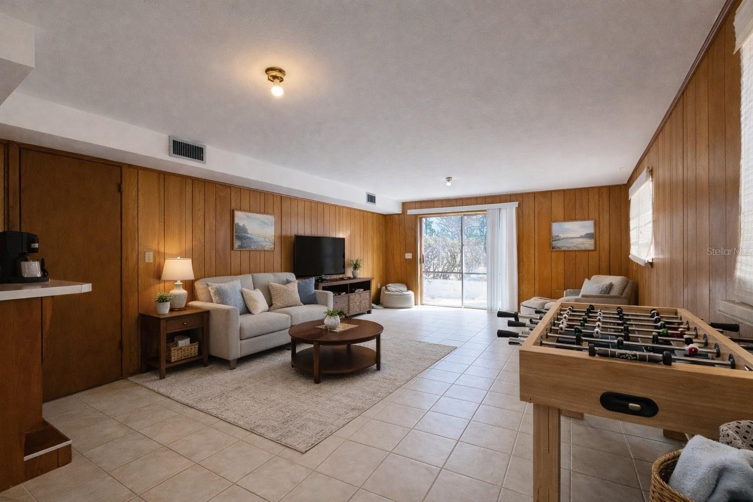 NO SUBDIVISION - Residential