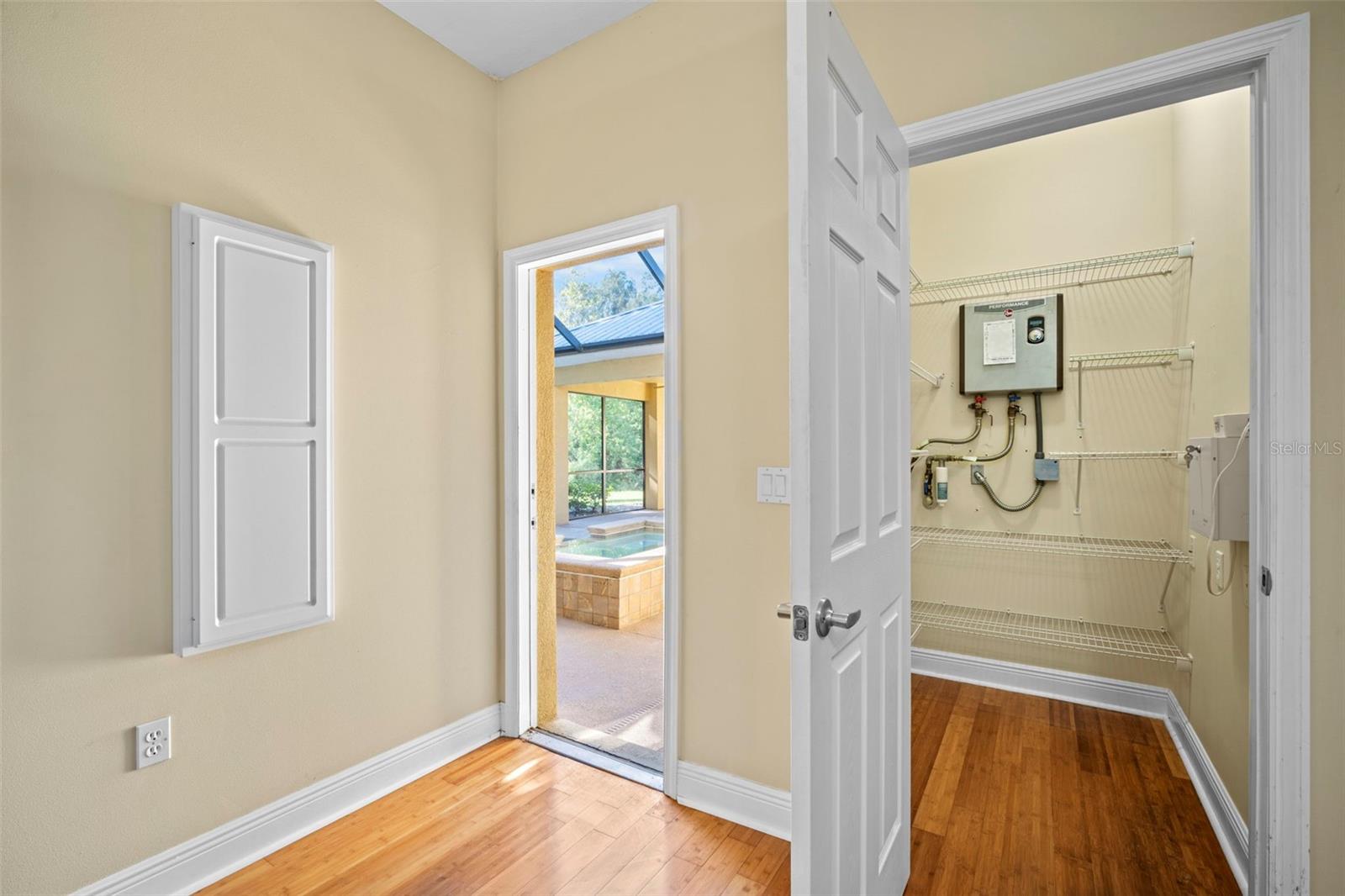 ACREAGE - Residential