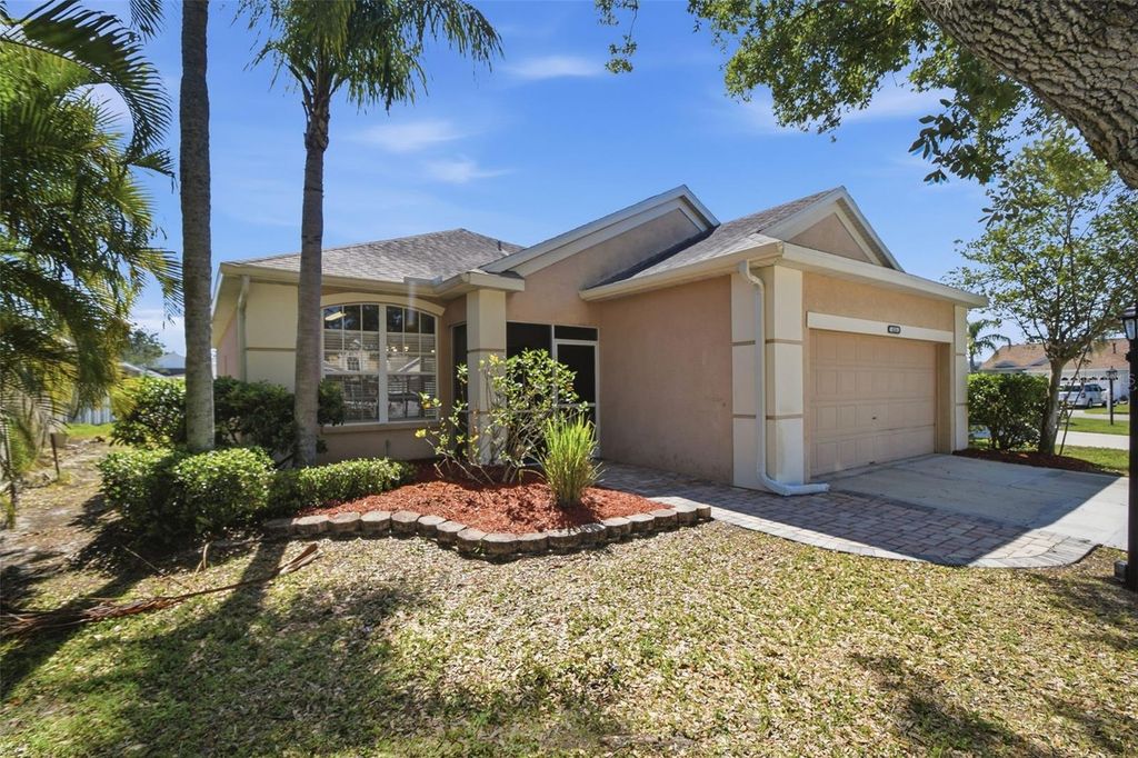 Photo of 823 Springwood Circle, Bradenton, FL 34212 (MLS # O6402096)