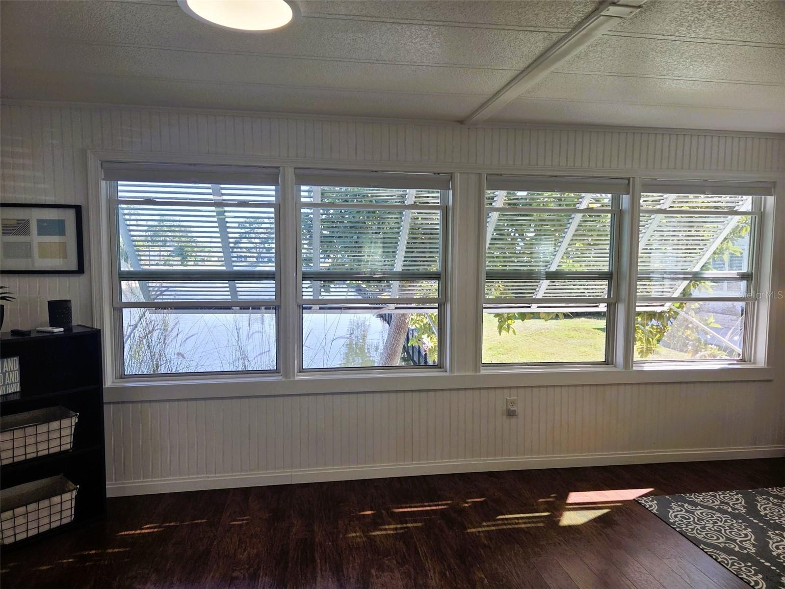 OAKWOOD MANOR - Residential