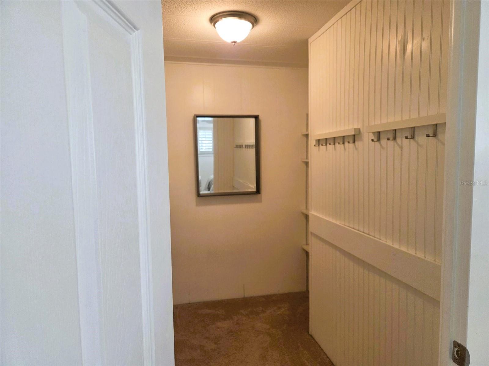 OAKWOOD MANOR - Residential