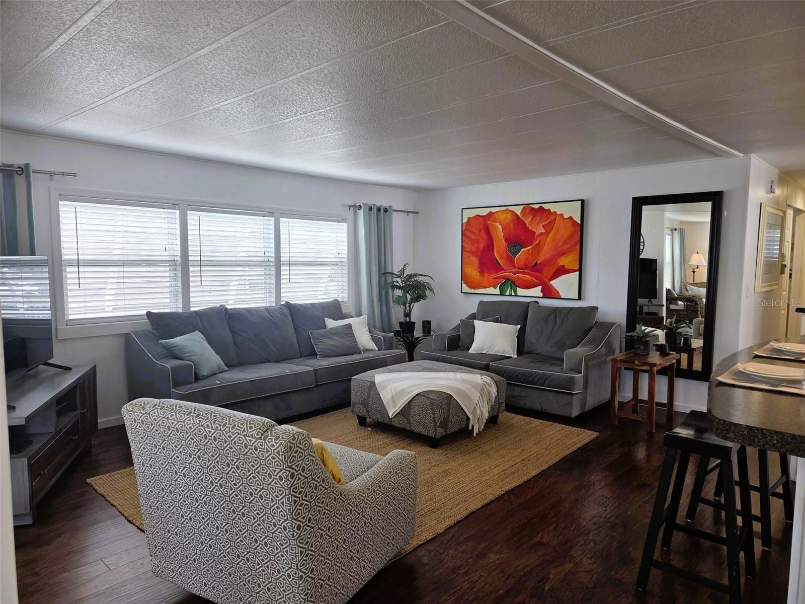 OAKWOOD MANOR - Residential