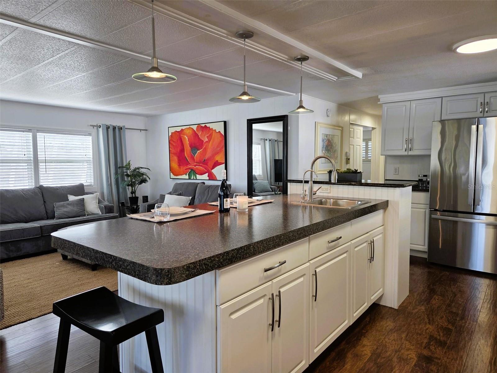 OAKWOOD MANOR - Residential