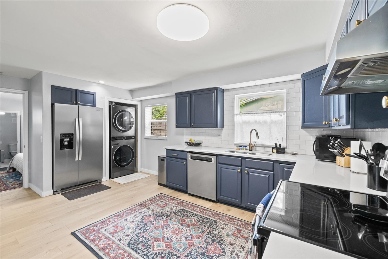 WESTSHORE ESTATES SOUTH - Residential