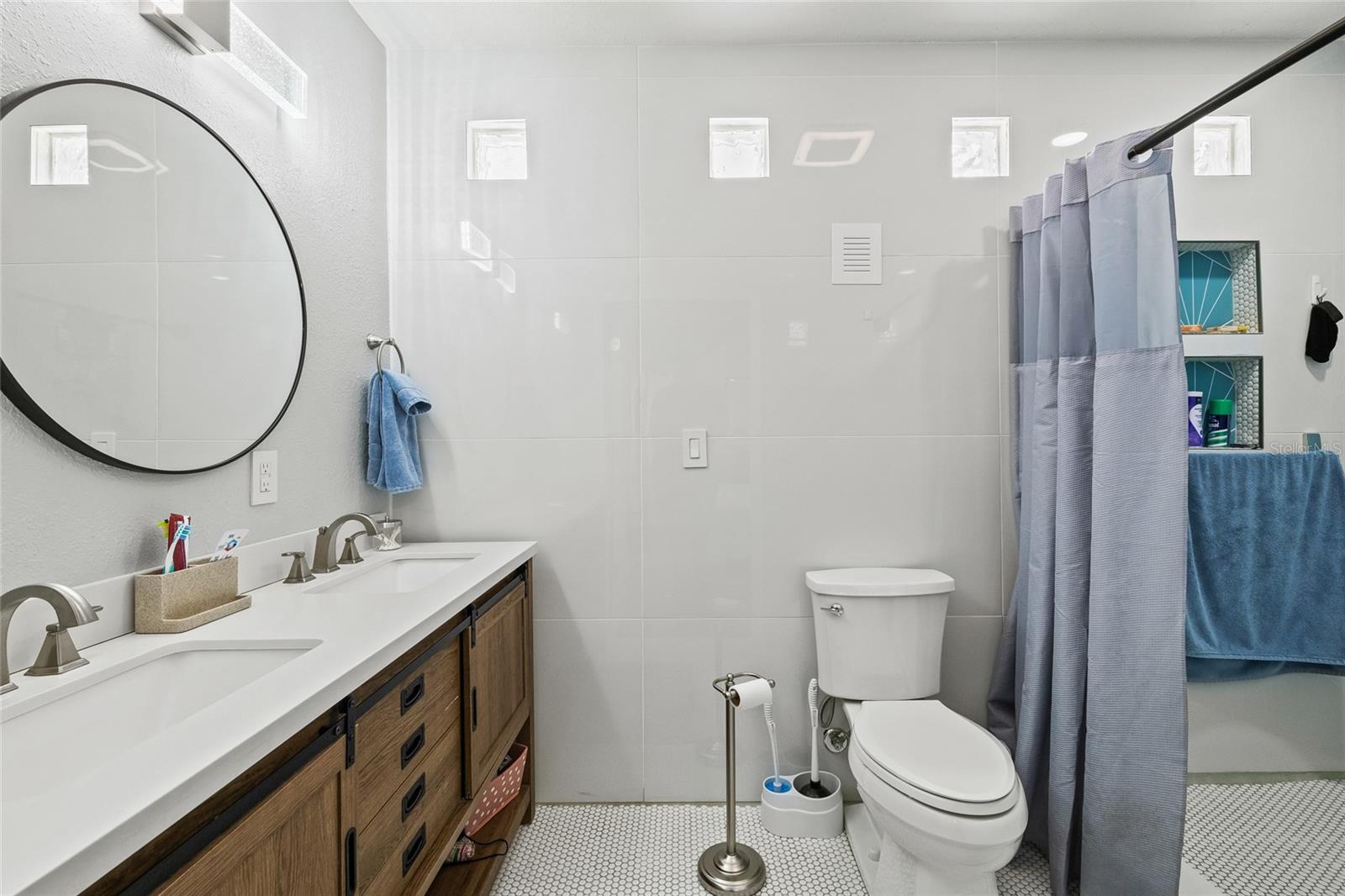 WESTSHORE ESTATES SOUTH - Residential