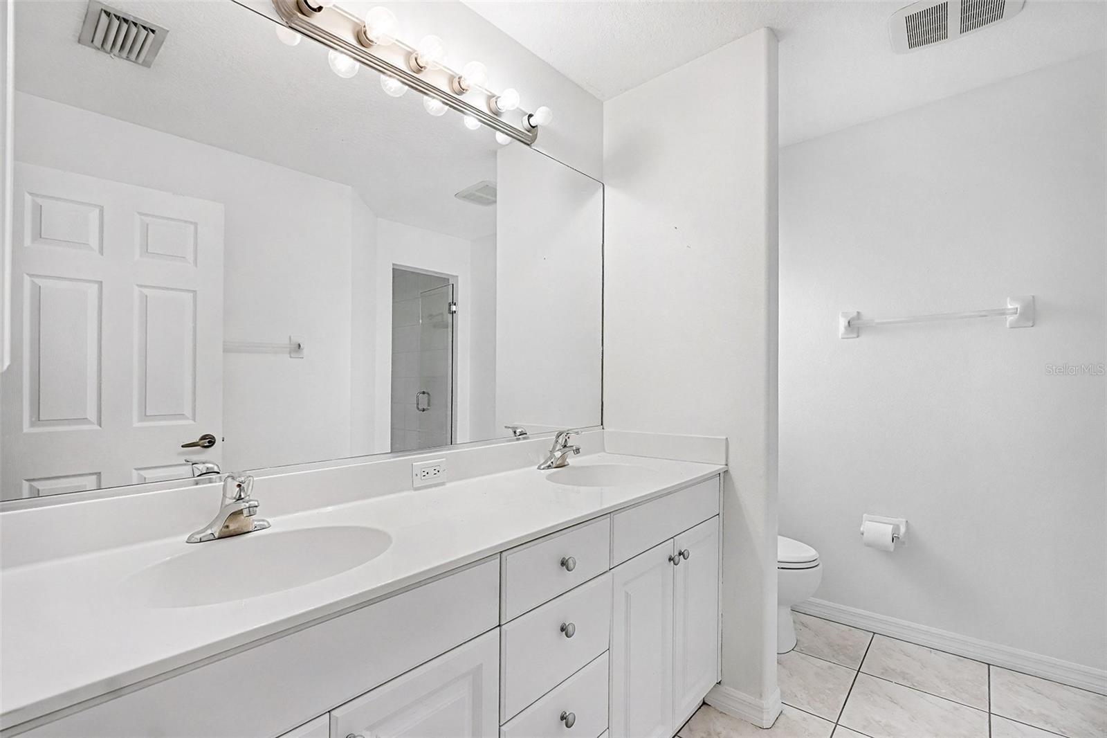 3280 W PRICE BOULEVARD