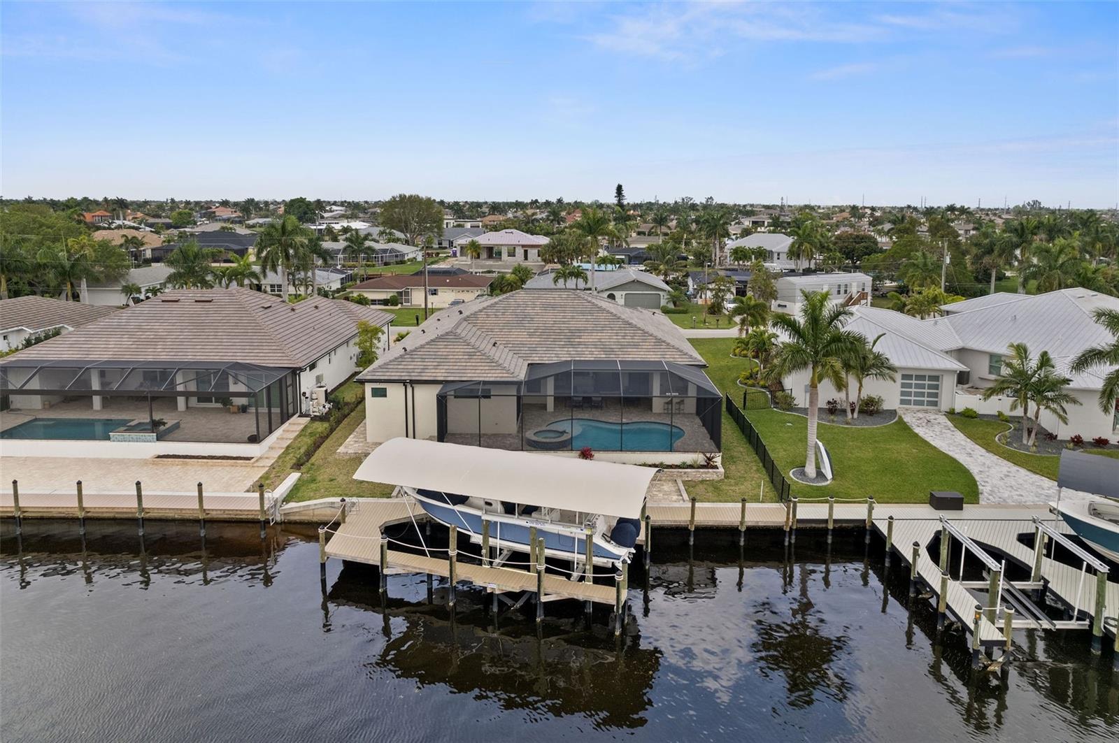 CAPE CORAL - Residential