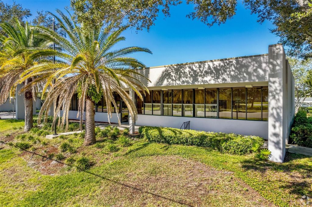 Photo of 2046 Bayshore Boulevard, Dunedin, FL 34698 (MLS # TB8365465)