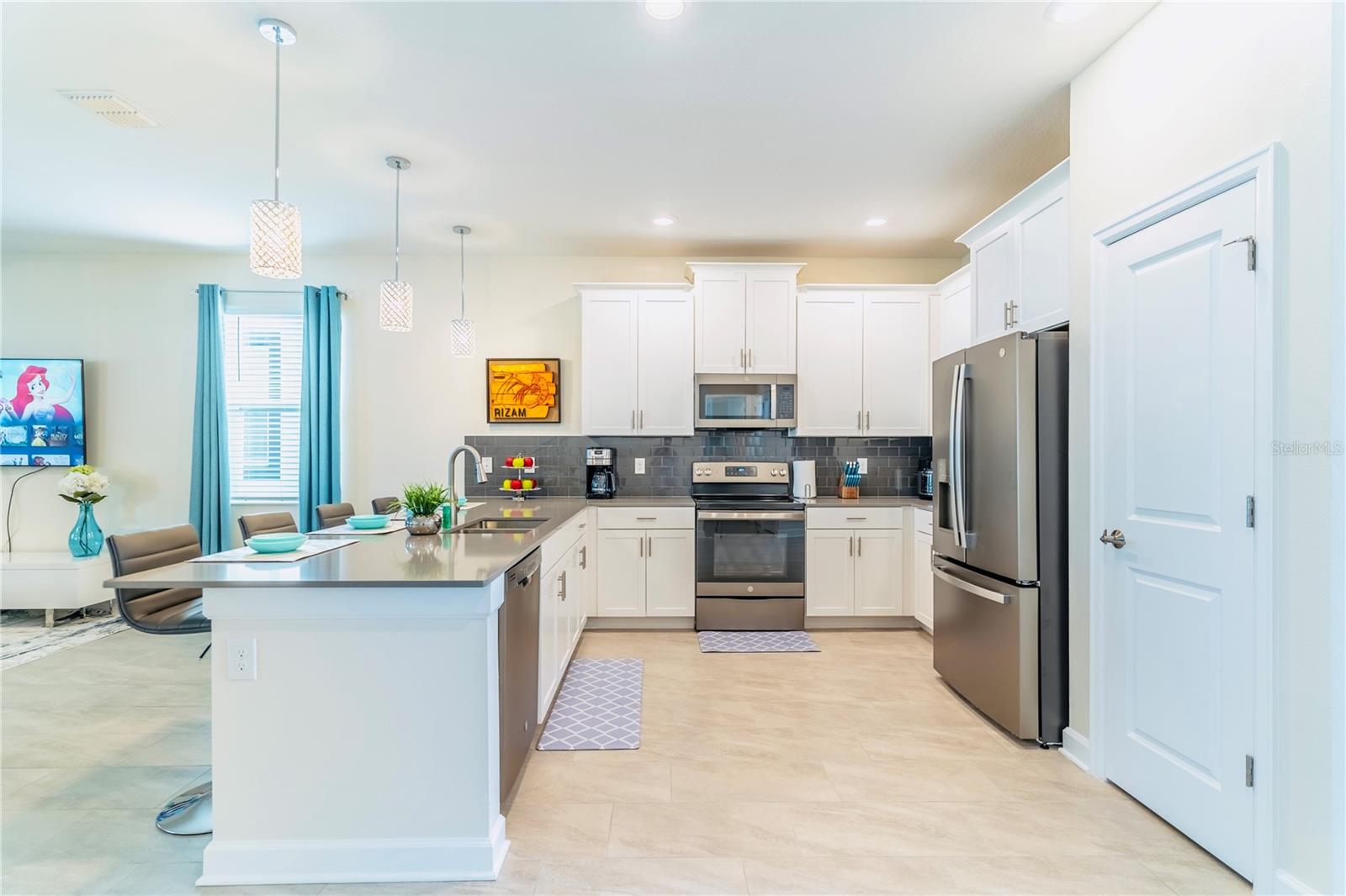 CHAMPIONSGATE 50 RESORT - Residential Lease