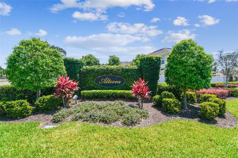 A home in PLANT CITY