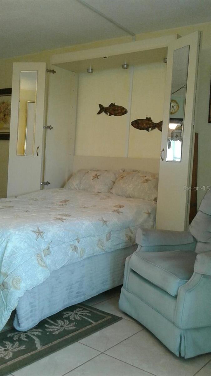 GULFSTREAM TOWERS - Residential Lease