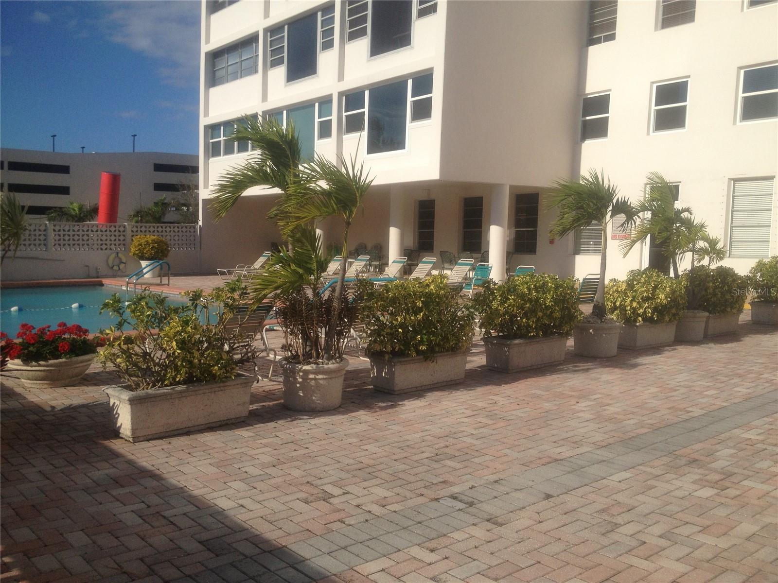 GULFSTREAM TOWERS - Residential Lease