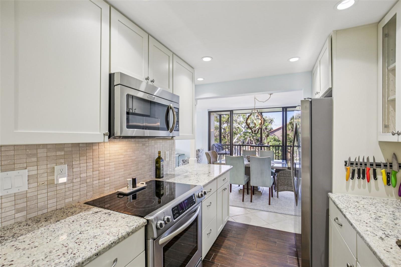 SANDY COVE IV - Residential