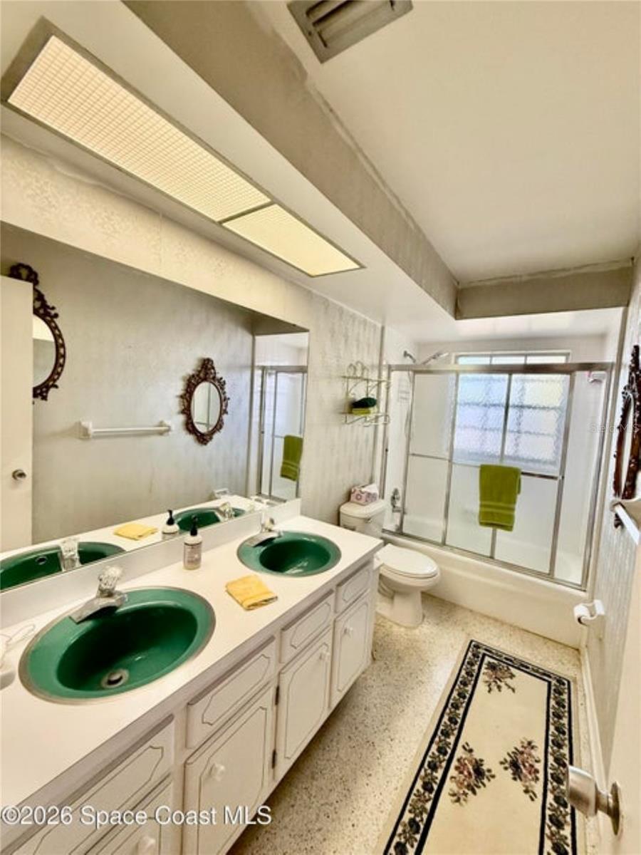 SHERWOOD ESTATES - Residential