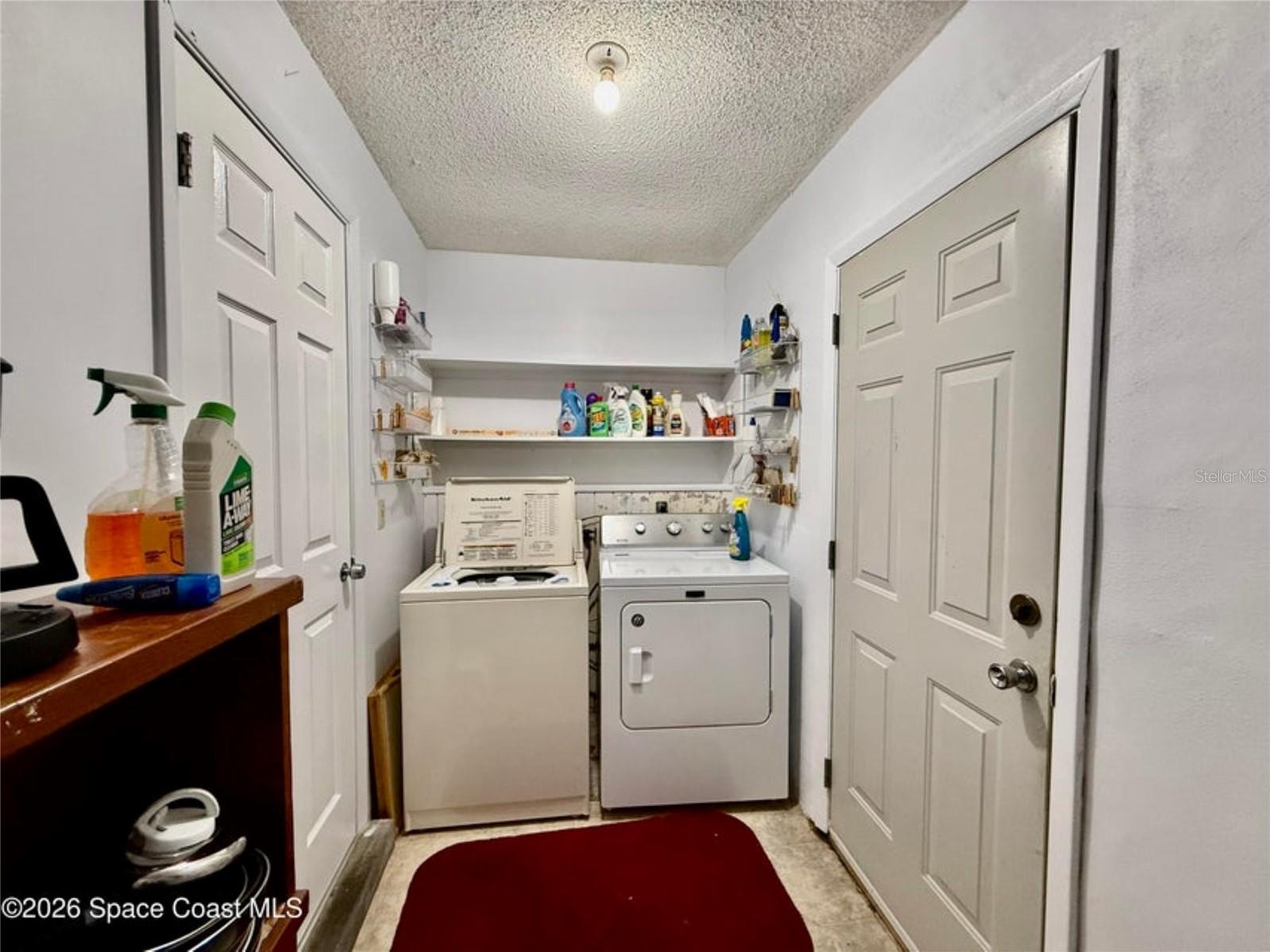 SHERWOOD ESTATES - Residential