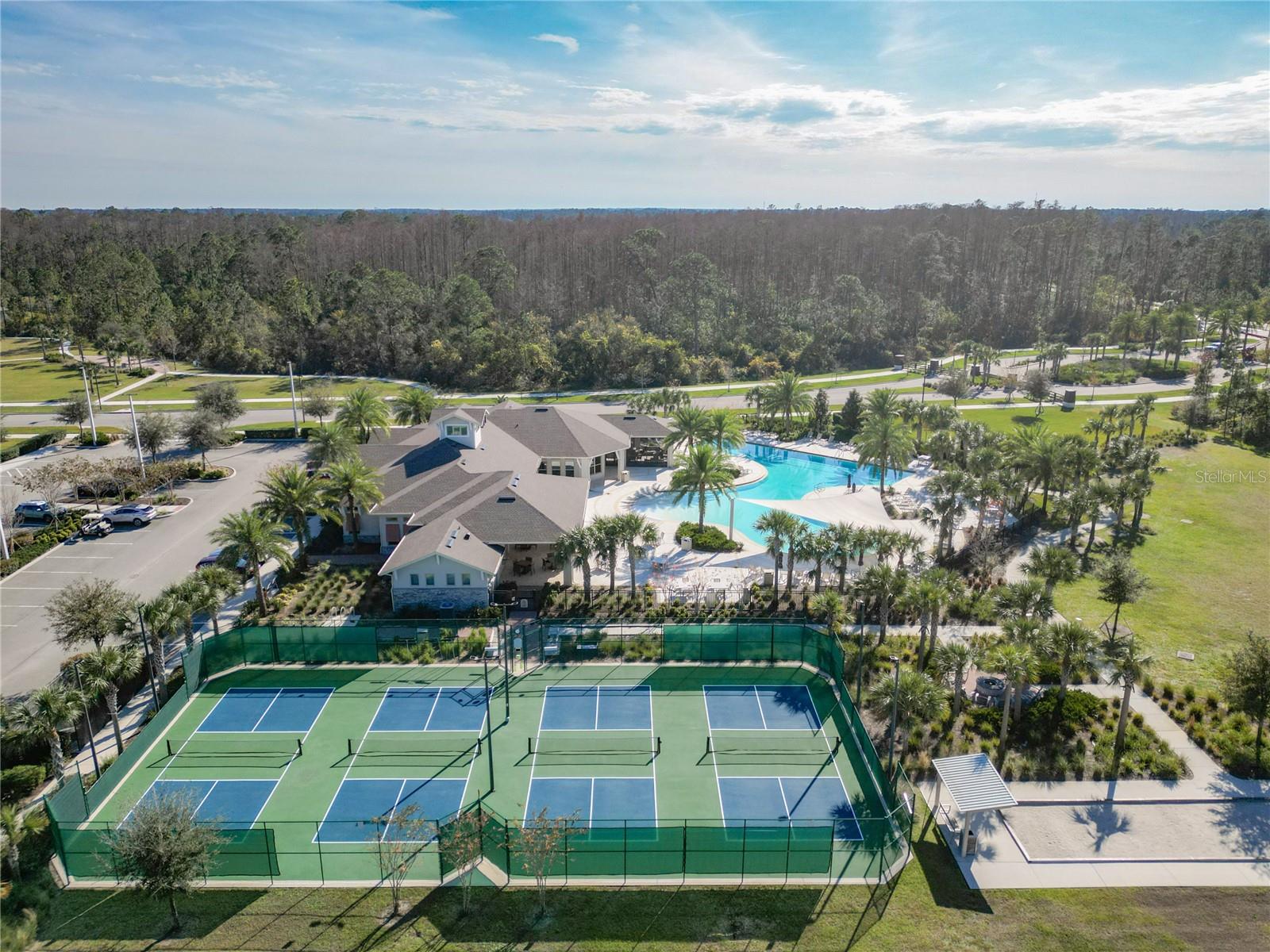 PALMS/SERENOA PH 3 - Residential