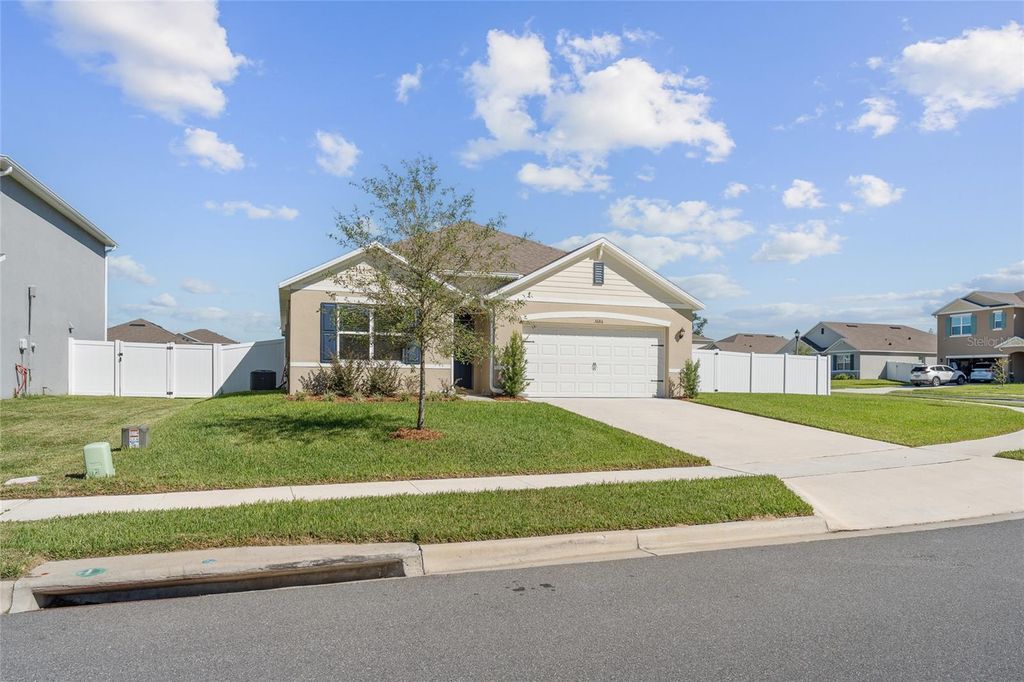 Photo of 3686 Rory Oak Circle, Apopka, FL 32703 (MLS # O6352166)