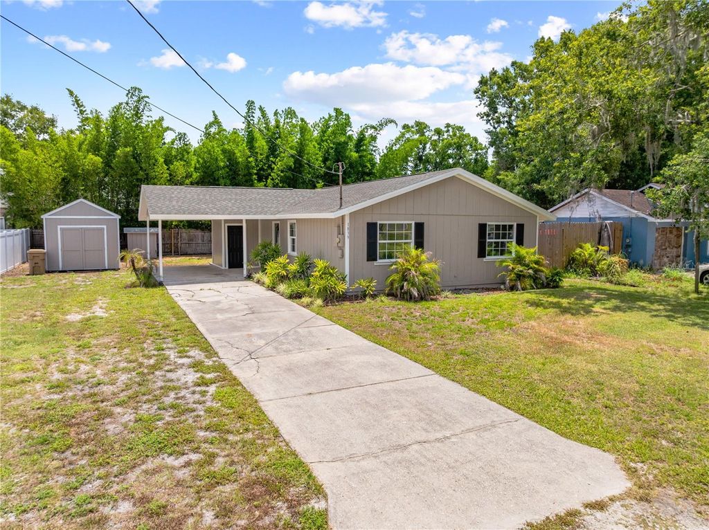 Photo of 1839 Burton Drive, Saint Cloud, FL 34771 (MLS # S5151792)