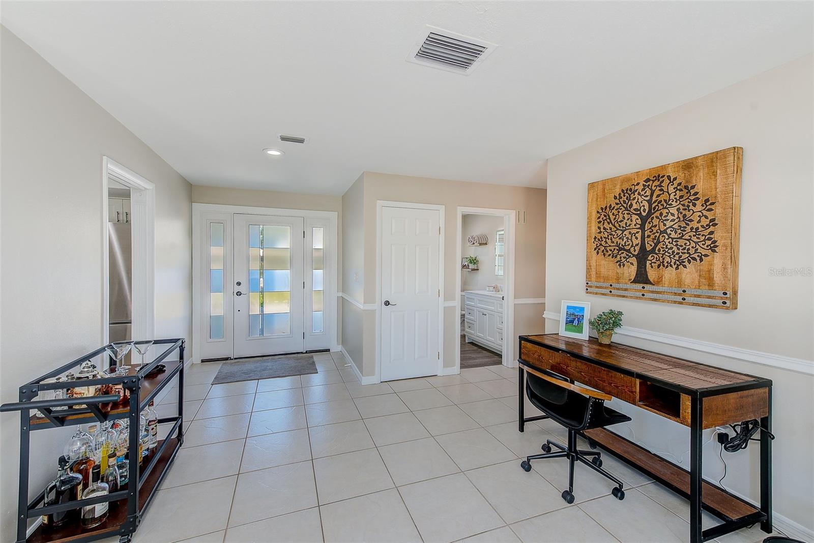 SEMINOLE LAKE GOLF & COUNTRY CLUB ESTATES - Residential Lease