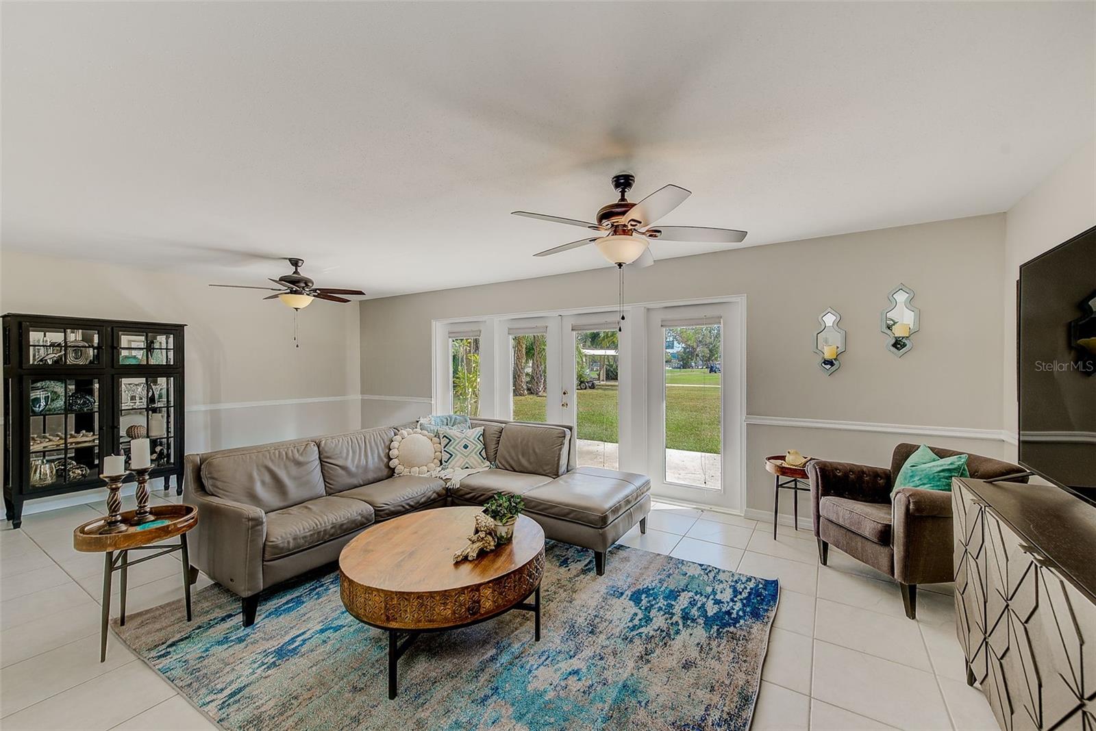 SEMINOLE LAKE GOLF & COUNTRY CLUB ESTATES - Residential Lease