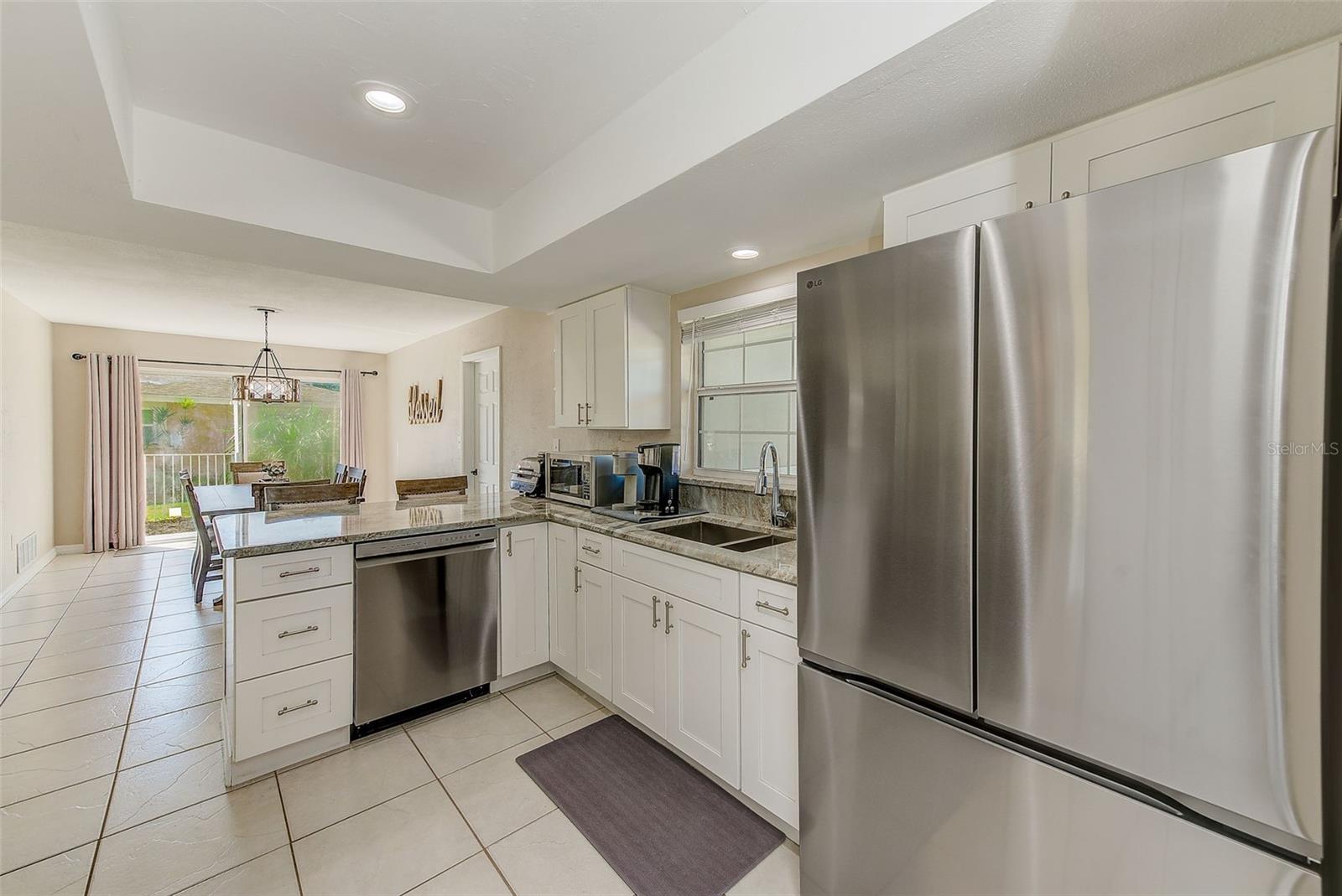 SEMINOLE LAKE GOLF & COUNTRY CLUB ESTATES - Residential Lease