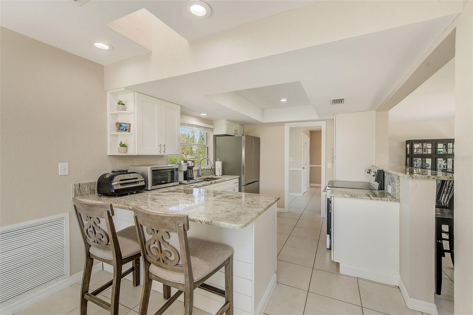 SEMINOLE LAKE GOLF & COUNTRY CLUB ESTATES - Residential Lease