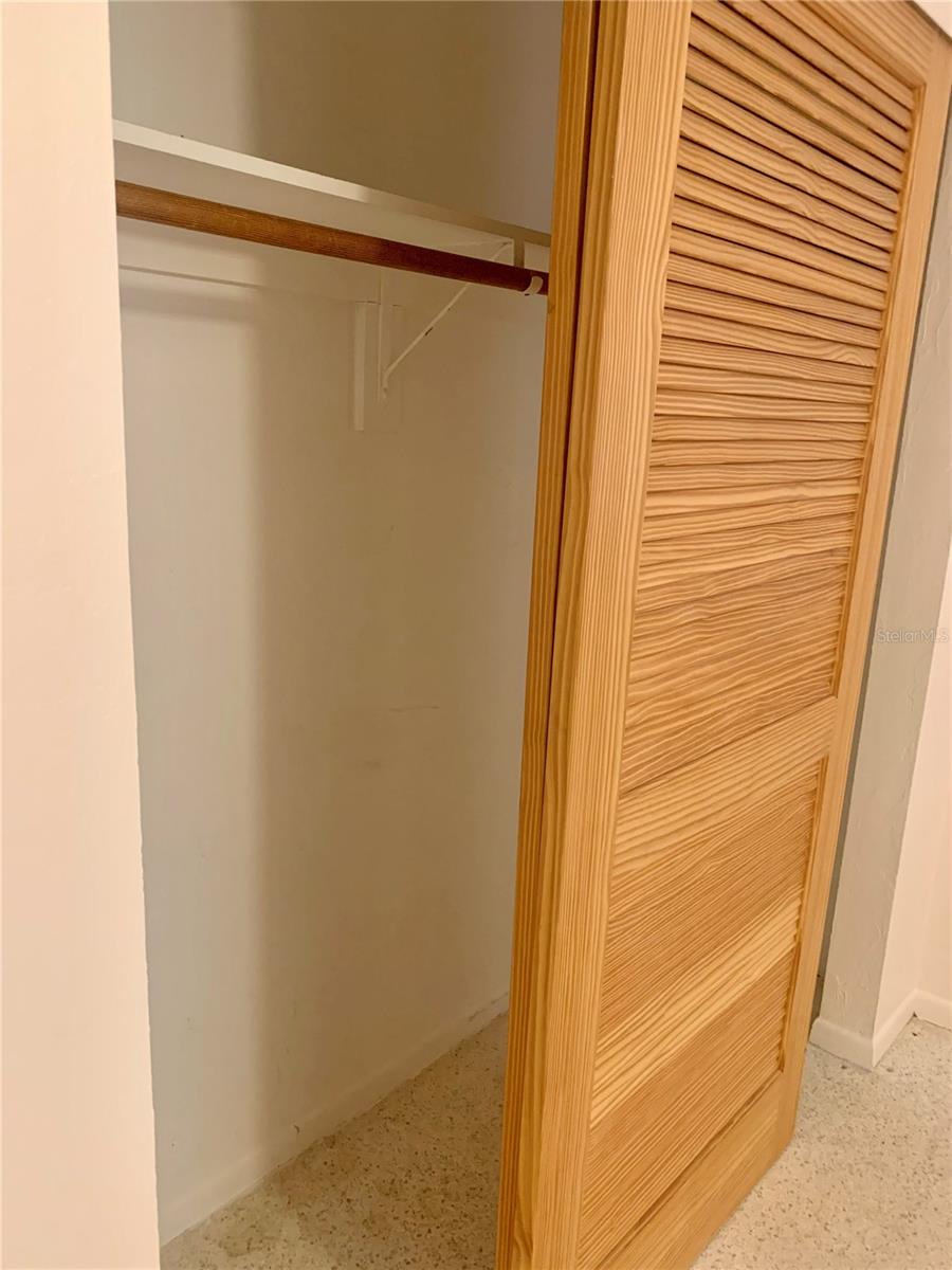 RIDGEWOOD ESTATES ADD 07 RESUB 01 - Residential Lease