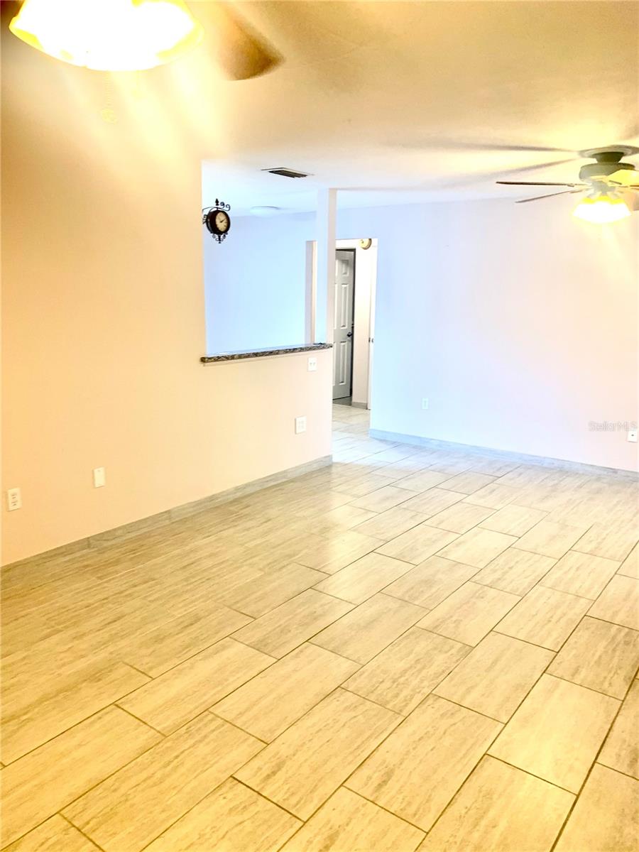 RIDGEWOOD ESTATES ADD 07 RESUB 01 - Residential Lease